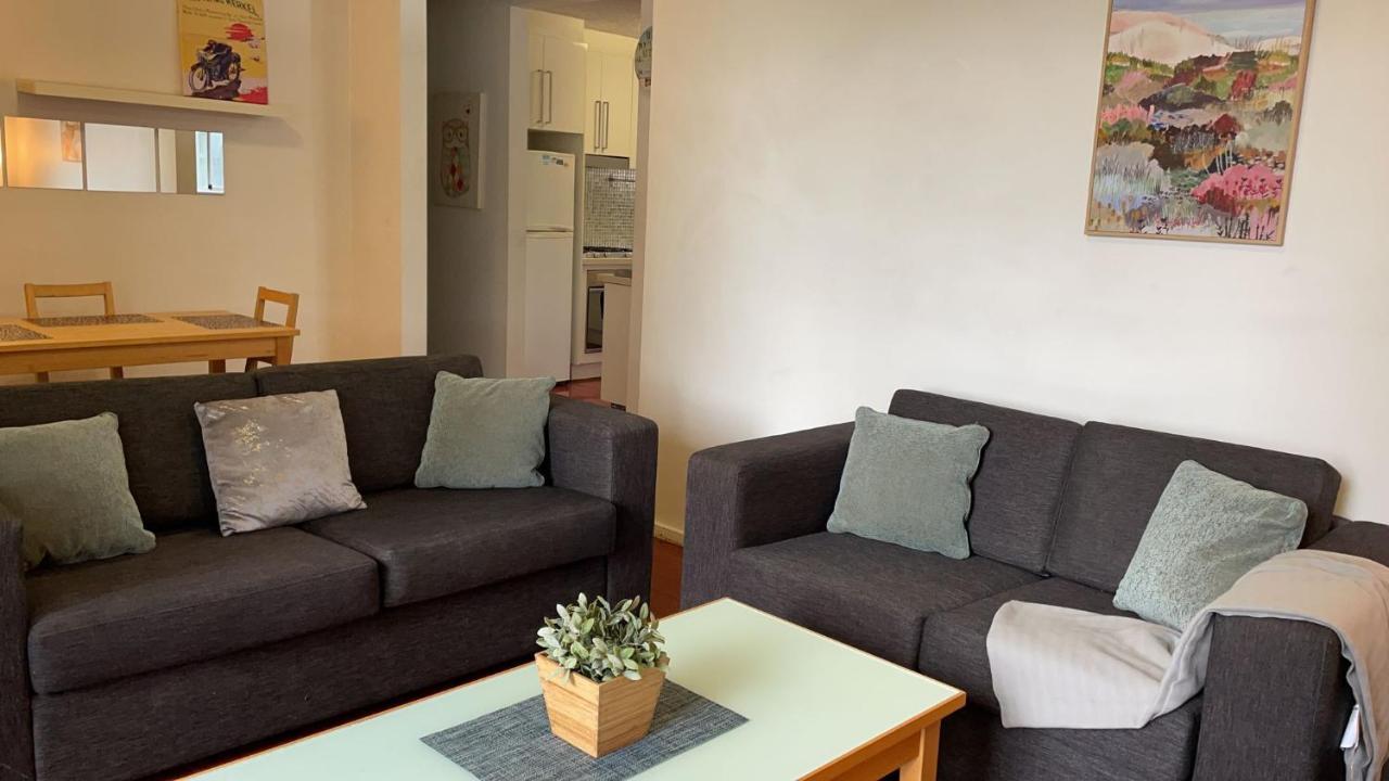 St Kilda Beachfront 2 Bedroom Apartment 멜번 외부 사진